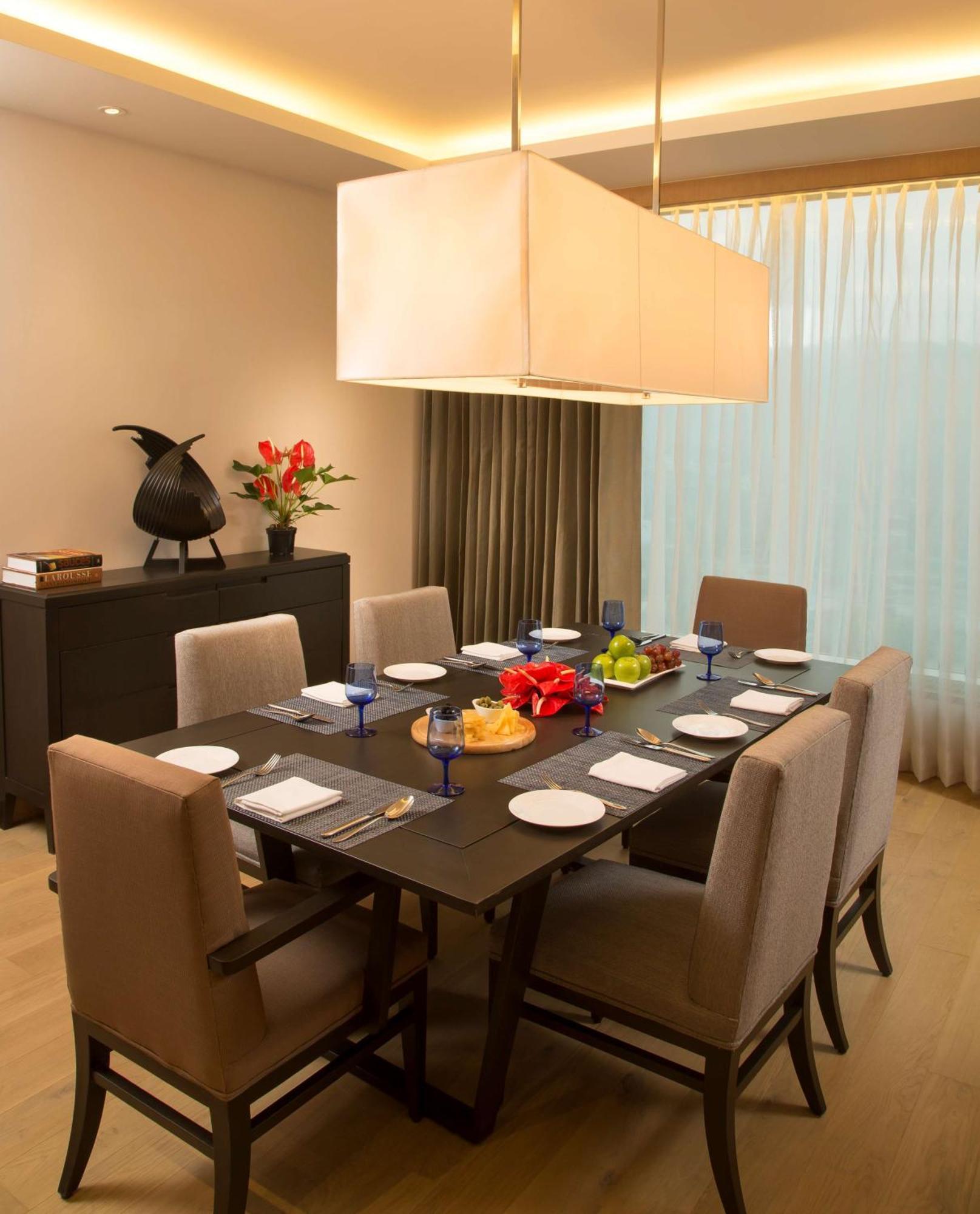 Suite Bedroom with separate living room & bed room with King bed, Bath tub , free Wi-fi , 2 way airport transfer, bottle of complimentary House wine,1443413782:JPEG